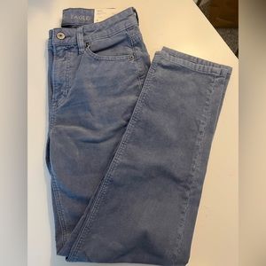 American Eagle Mom Straight Jean (blue corduroy). New with tags, size 0 reg (25)